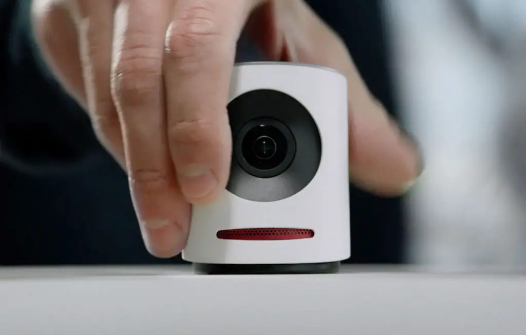 wersm-get-a-head-start-on-facebook-live-with-the-mevo-camera-size