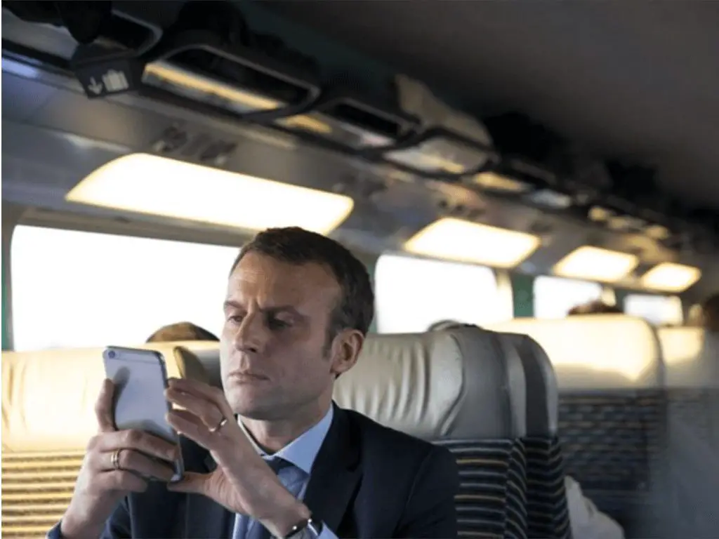 wersm-french-president-macron-whatsapp