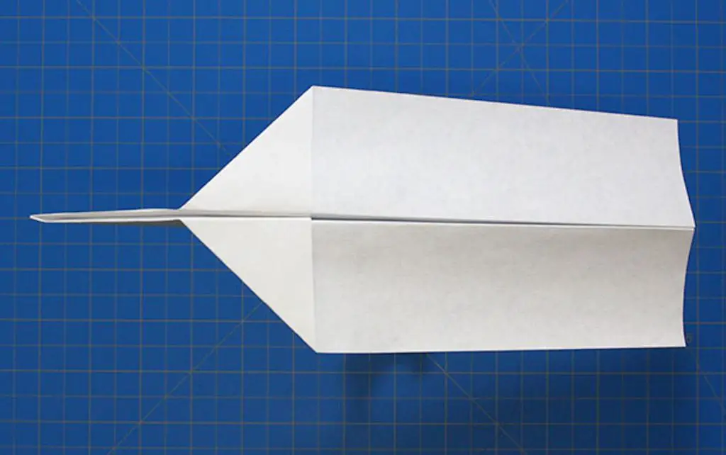 44-paper-airplane-designs-you-can-make-at-home