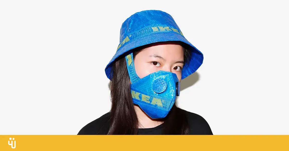 How To Make A Wearable Face Mask From An IKEA Shopping Bag