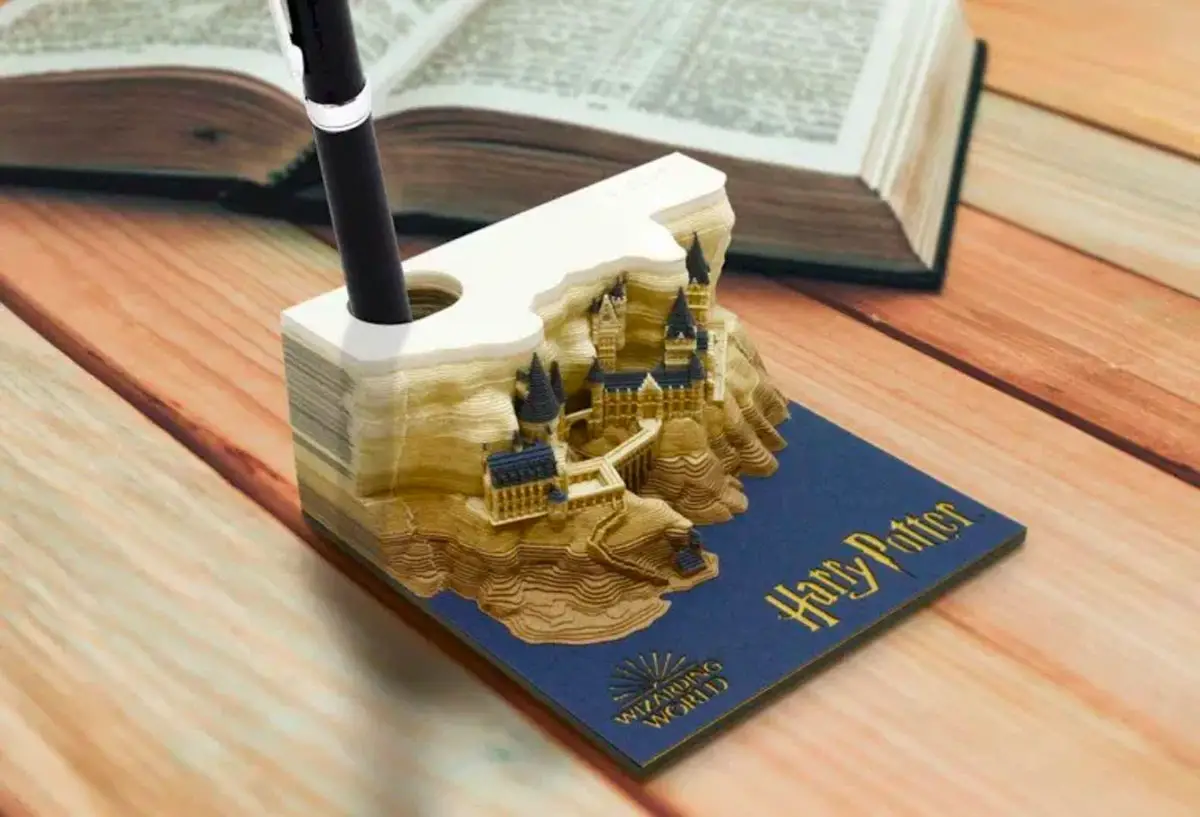 This Is The Coolest Harry Potter Memo Pad