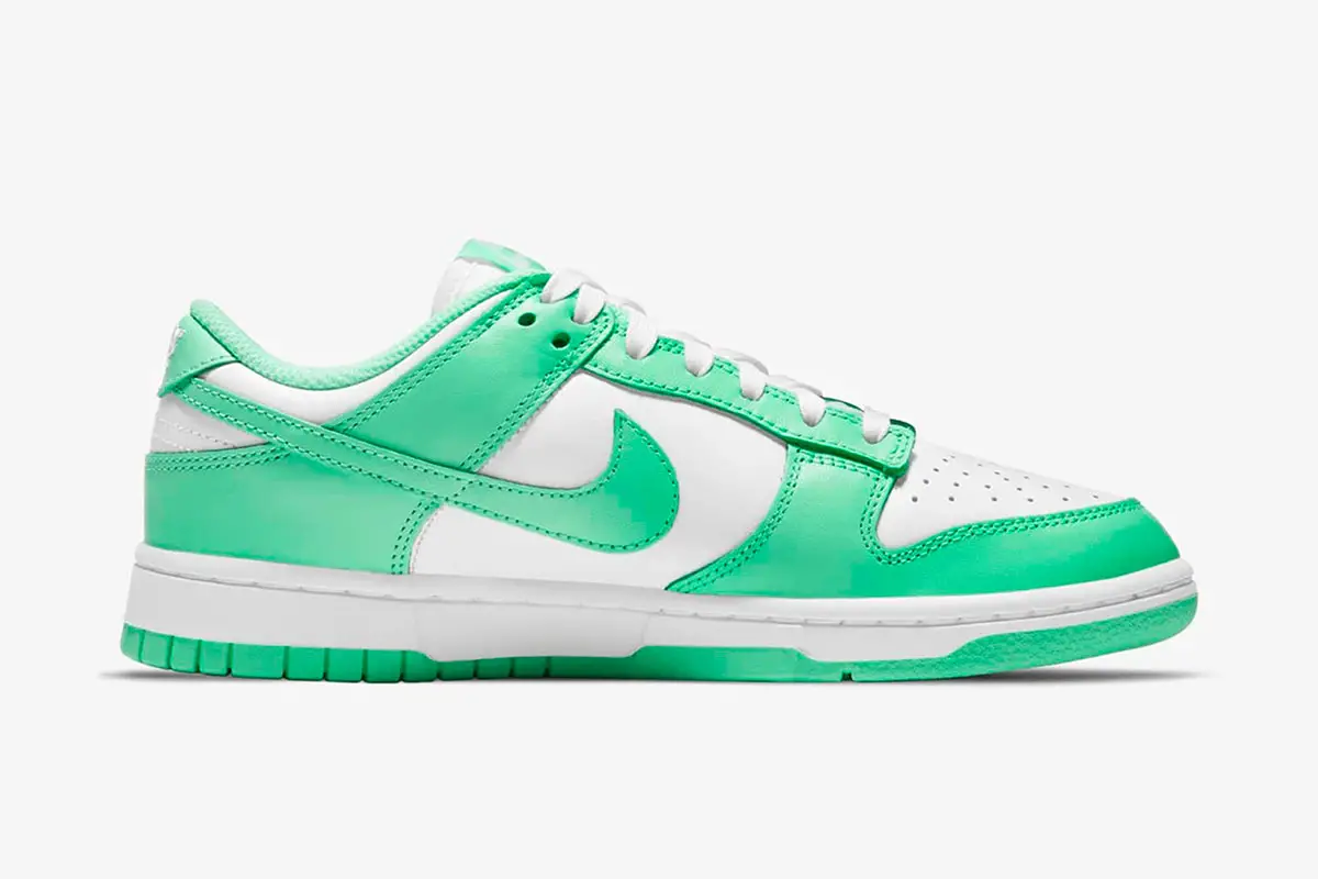 nike dunk low green glow