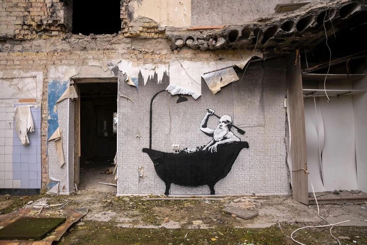 Banksy strikes again! Artist confirms he is behind 'spraycation' artworks  in British coastal towns